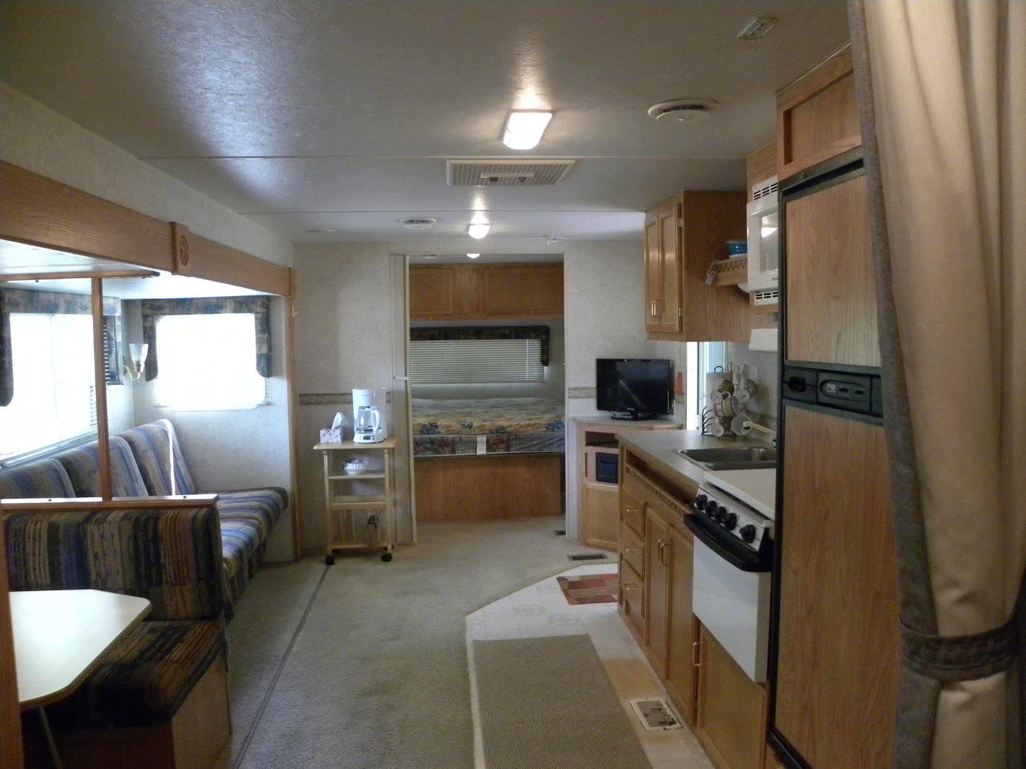 Countryside Campground Apartment Mogadore Exterior photo