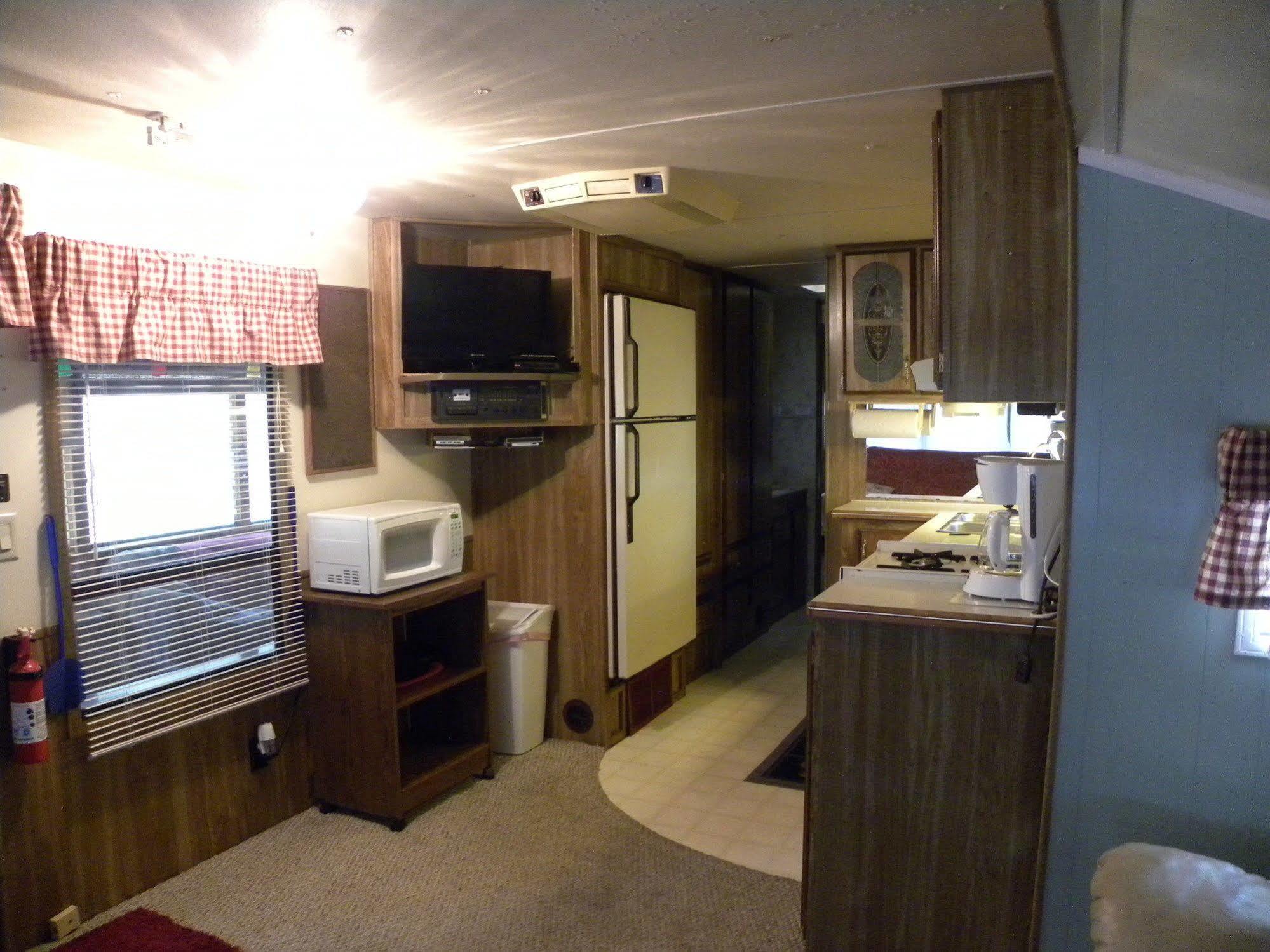 Countryside Campground Apartment Mogadore Exterior photo