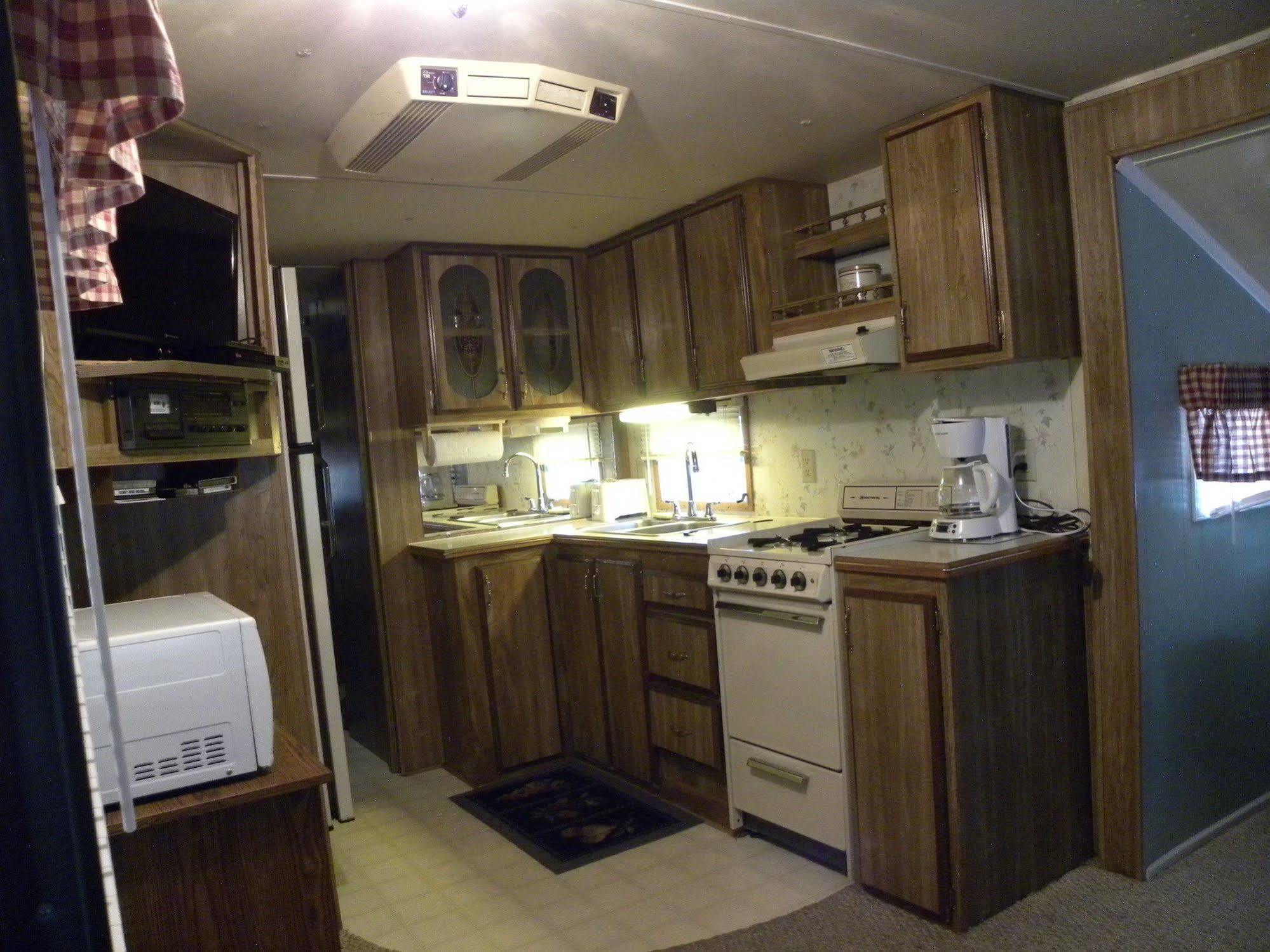 Countryside Campground Apartment Mogadore Exterior photo